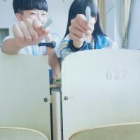  女生脱开裤子给男生桶  -  综述| 